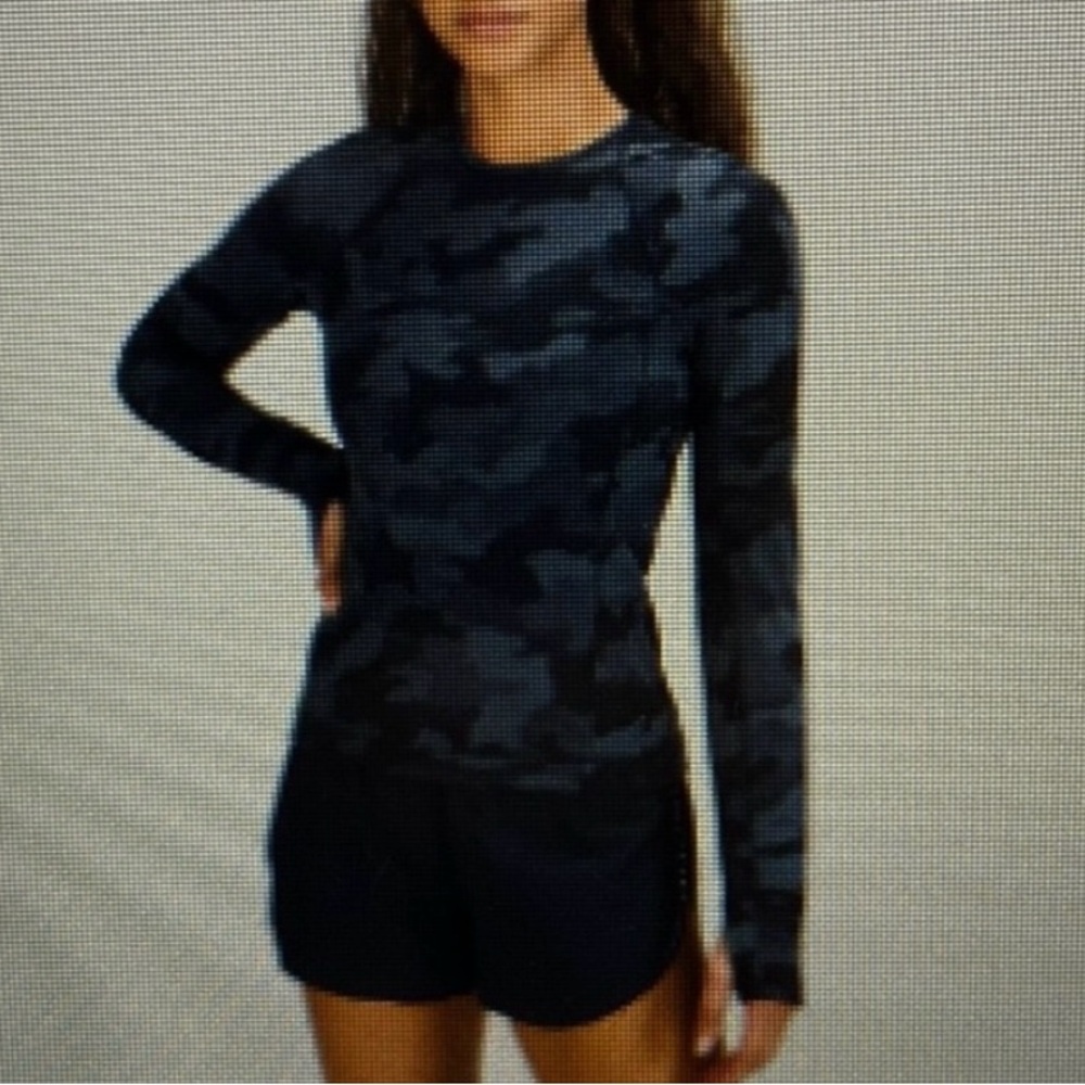 Lululemon long sleeve fleece shirt